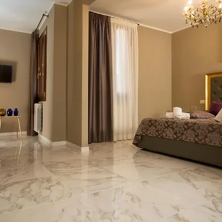 Appartement San Marco Elegant - Vista Sul Campanile Venetië